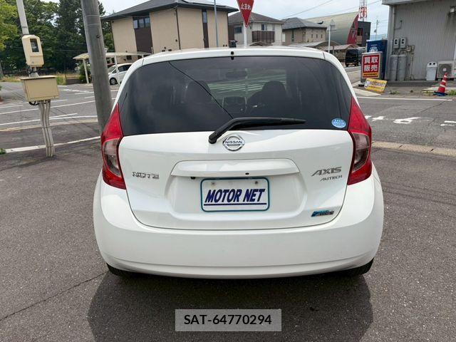 Nissan NOTE 2013-08 7272598-17