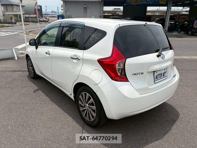 Nissan NOTE 2013-08 7272598-18