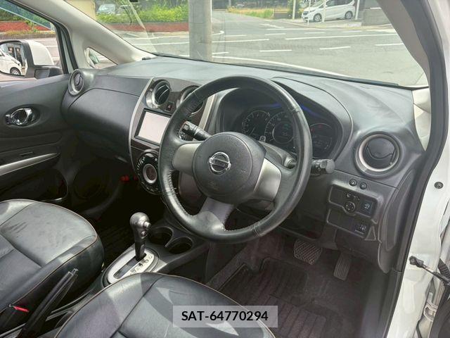 Nissan NOTE 2013-08 7272598-24