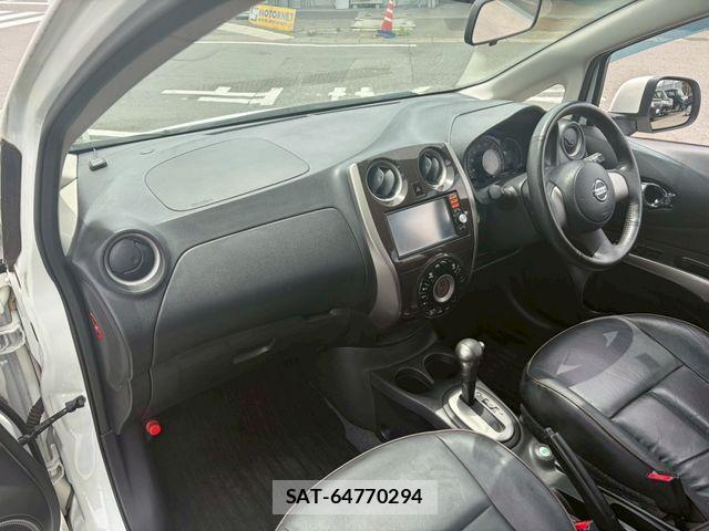 Nissan NOTE 2013-08 7272598-2