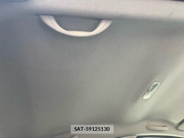 Nissan NOTE 2014-04 7272595-12