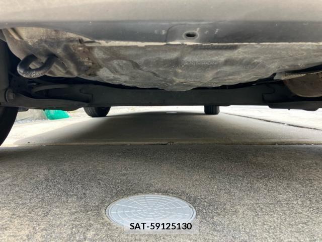 Nissan NOTE 2014-04 7272595-8
