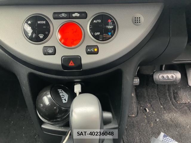 Nissan NOTE 2011-09 7272593-14