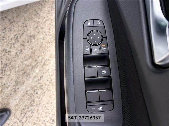 Nissan NOTE 2023-12 7272562-18