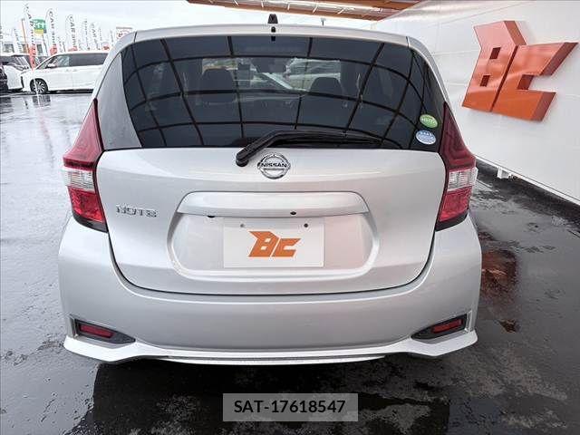 Nissan NOTE 2017-03 7272586-13
