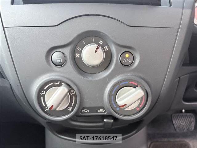 Nissan NOTE 2017-03 7272586-25