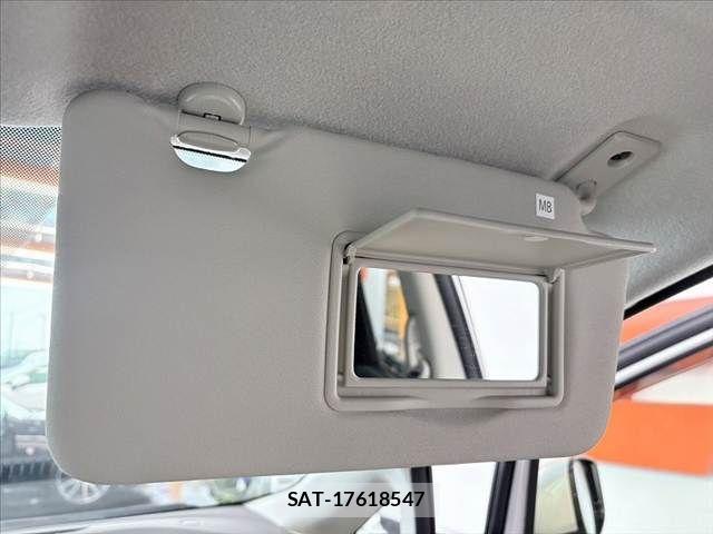 Nissan NOTE 2017-03 7272586-29