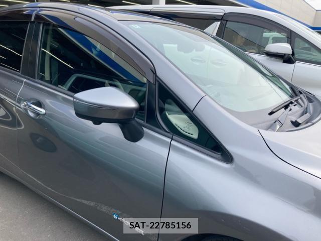 Nissan NOTE 2018-09 7272591-6
