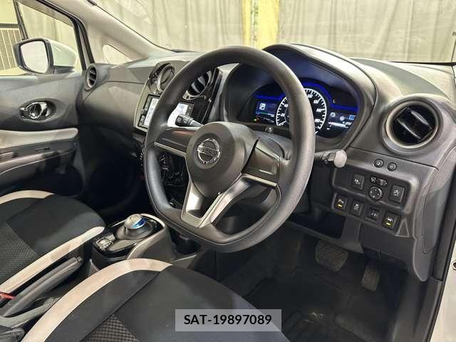 Nissan NOTE 2021-04 7272580-8