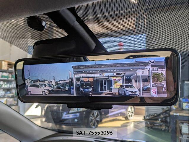 Nissan NOTE 2016-11 7272590-9
