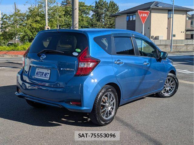 Nissan NOTE 2016-11 7272590-1