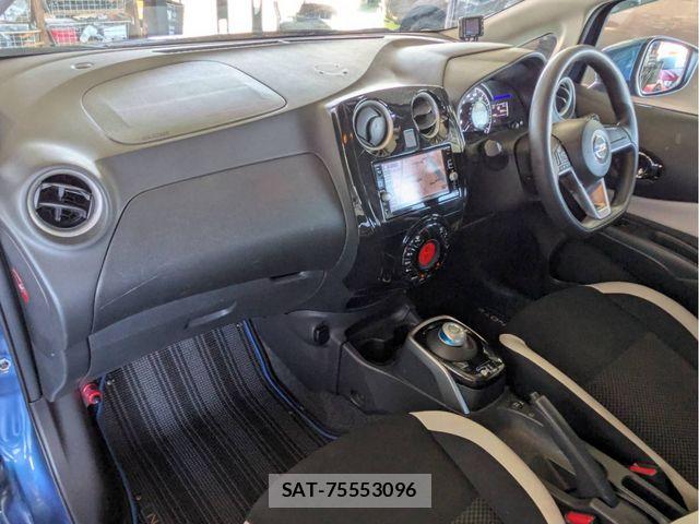 Nissan NOTE 2016-11 7272590-2