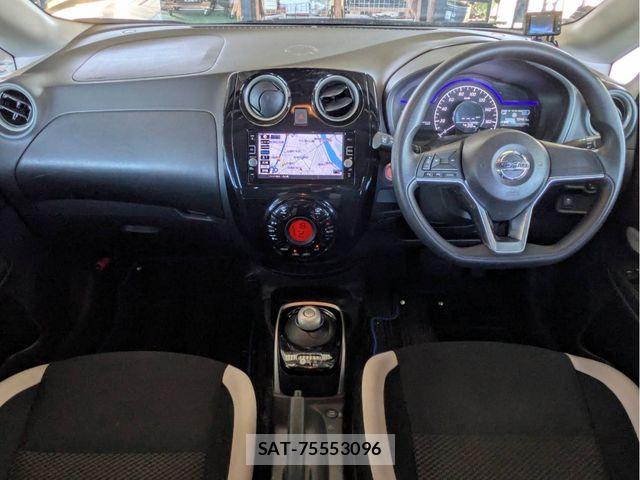 Nissan NOTE 2016-11 7272590-6