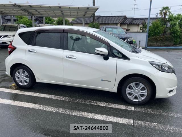 Nissan NOTE 2017-02 7272589-2