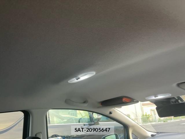 Nissan NOTE 2017-09 7332703-11