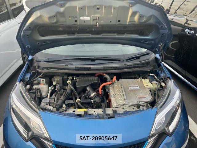 Nissan NOTE 2017-09 7332703-12