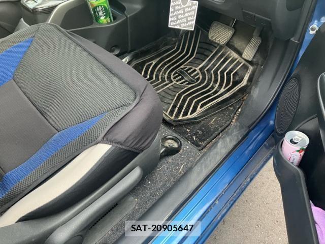 Nissan NOTE 2017-09 7332703-16
