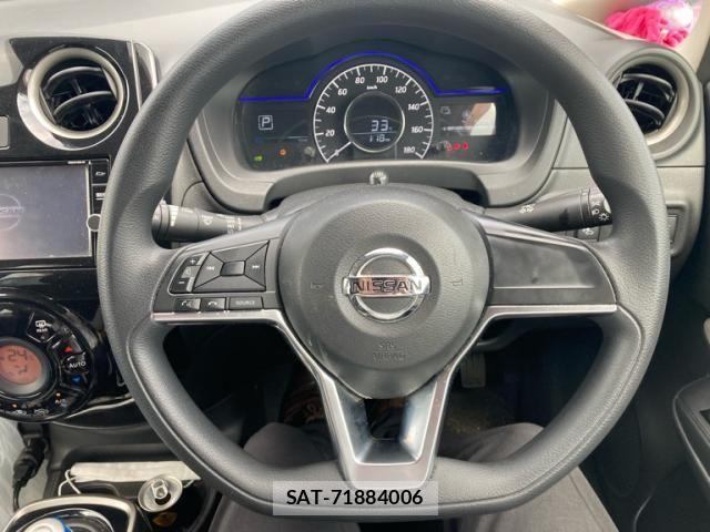 Nissan NOTE 2018-09 7329056-14