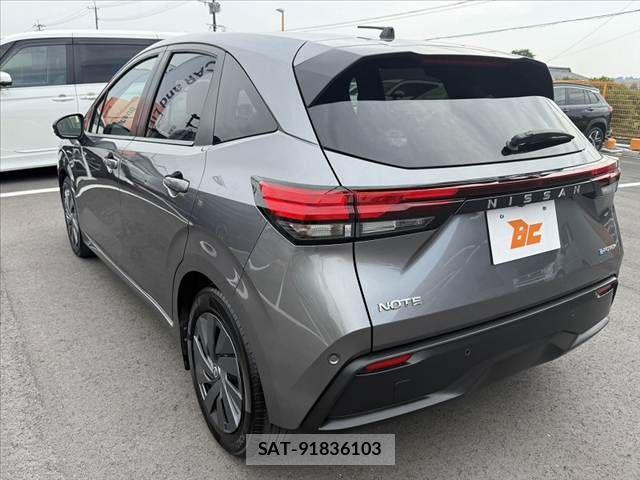 Nissan NOTE 2022-04 7329040-14