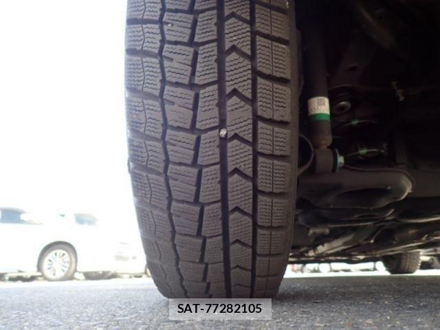 Nissan NOTE 2019-03 7329054-15