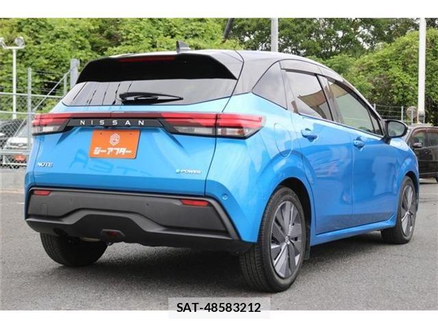 Nissan NOTE 2021-10 7329039-9