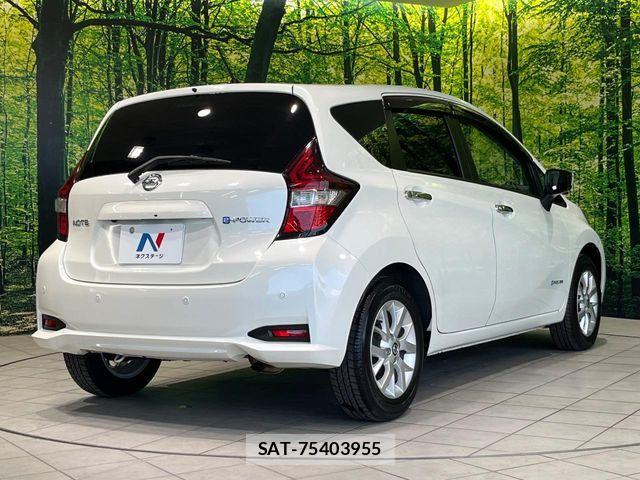 Nissan NOTE 2019-12 7329036-16