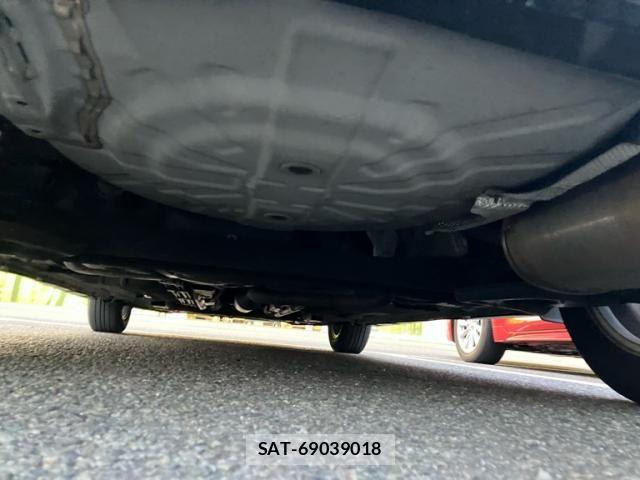 Nissan NOTE 2014-01 7329075-6