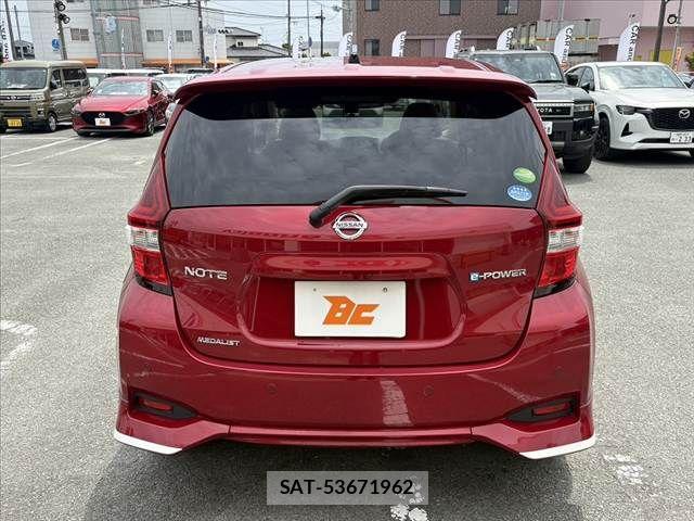 Nissan NOTE 2019-07 7329052-13