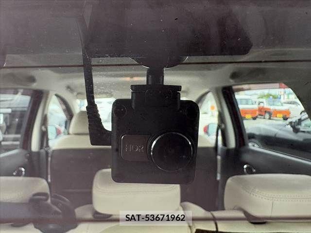 Nissan NOTE 2019-07 7329052-24
