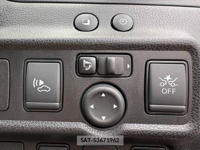 Nissan NOTE 2019-07 7329052-29