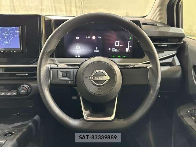 Nissan NOTE 2021-10 7329035-9
