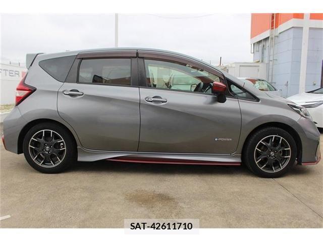 Nissan NOTE 2017-07 7329042-13