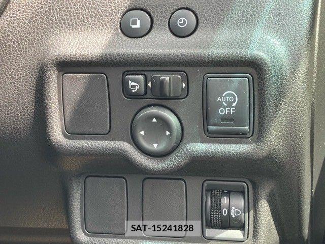 Nissan NOTE 2013-01 7329073-23