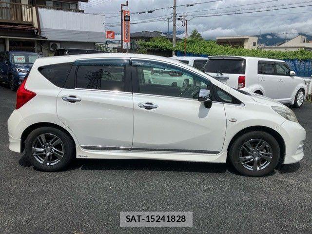 Nissan NOTE 2013-01 7329073-4