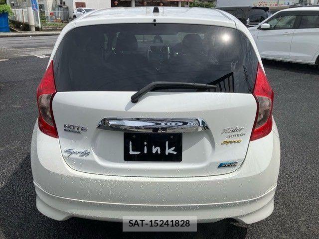 Nissan NOTE 2013-01 7329073-6