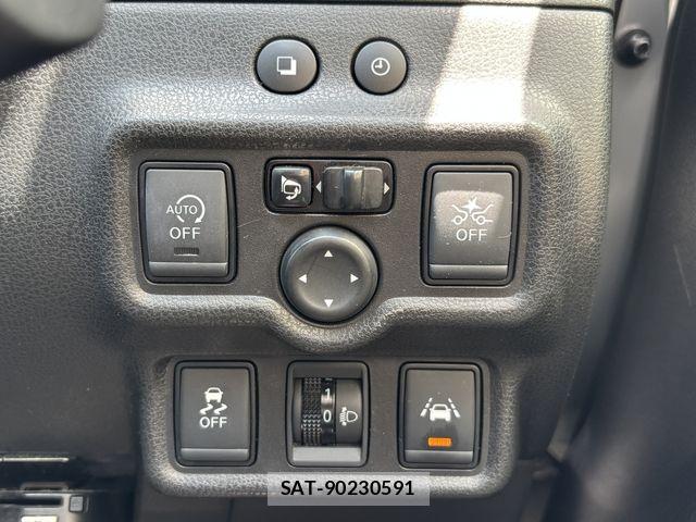 Nissan NOTE 2017-07 7329057-12