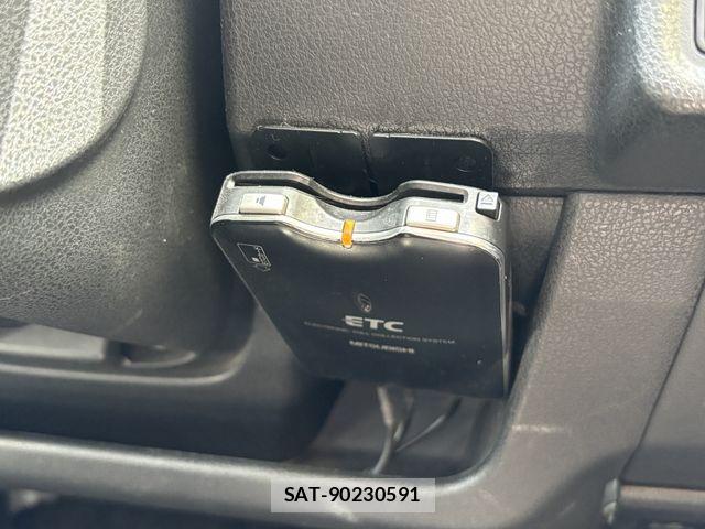 Nissan NOTE 2017-07 7329057-13