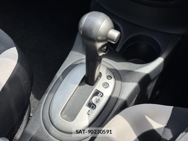Nissan NOTE 2017-07 7329057-6
