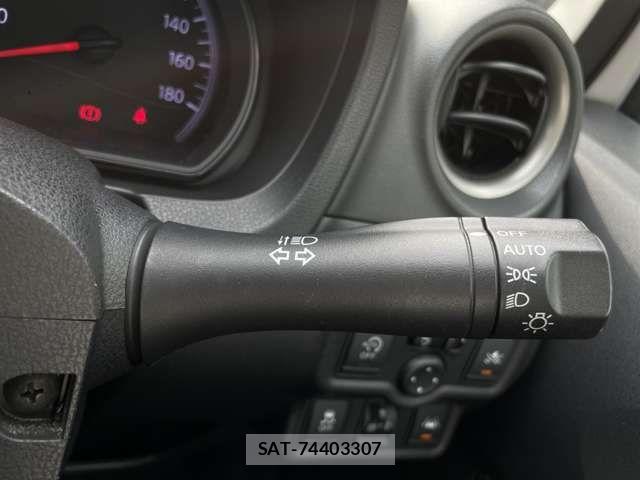 Nissan NOTE 2016-03 7329062-13