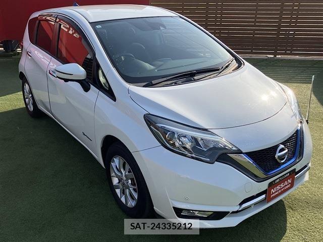 Nissan NOTE 2017-04 7329053-11