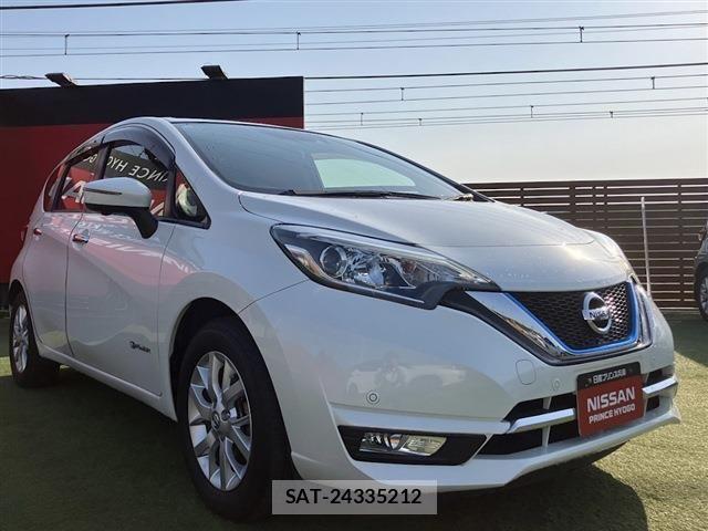 Nissan NOTE 2017-04 7329053-12