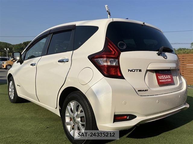 Nissan NOTE 2017-04 7329053-19