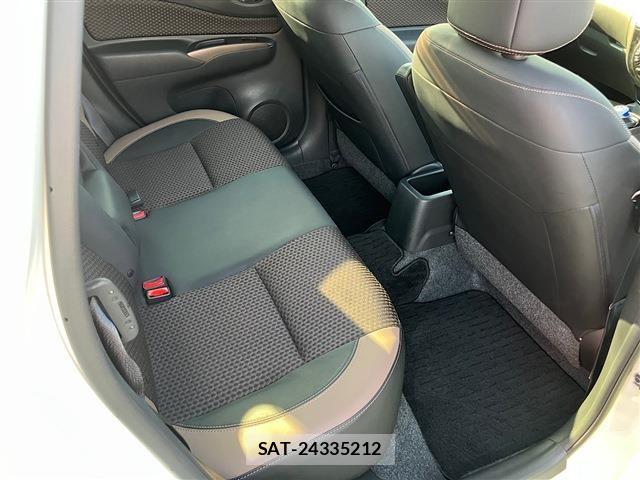 Nissan NOTE 2017-04 7329053-28