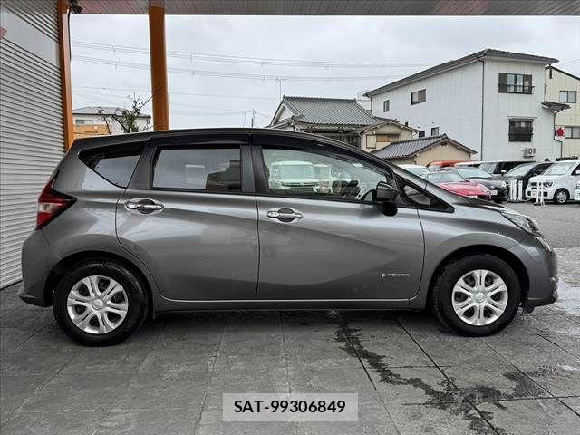 Nissan NOTE 2017-09 7329066-10