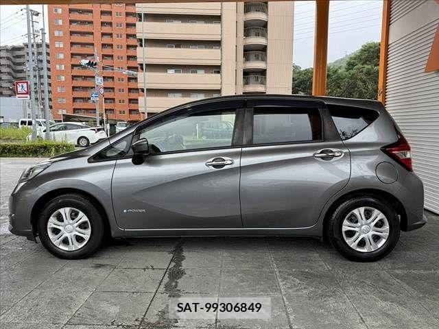 Nissan NOTE 2017-09 7329066-11