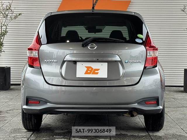 Nissan NOTE 2017-09 7329066-13