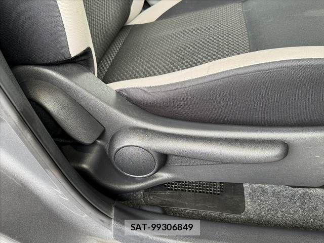 Nissan NOTE 2017-09 7329066-28