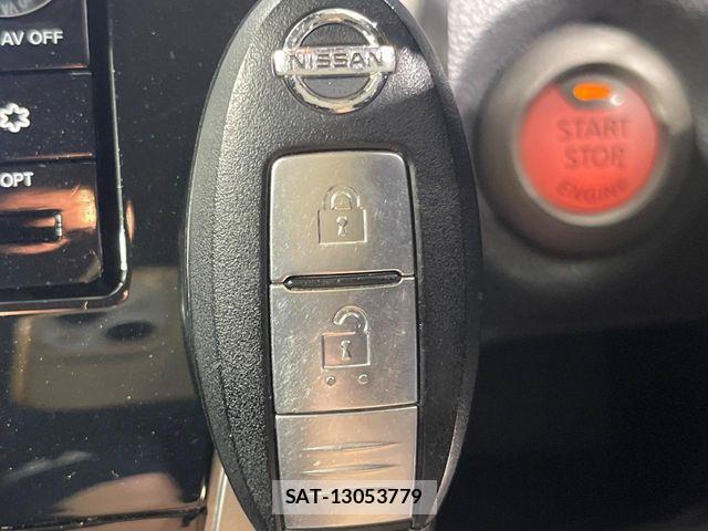 Nissan NOTE 2016-03 7329060-6
