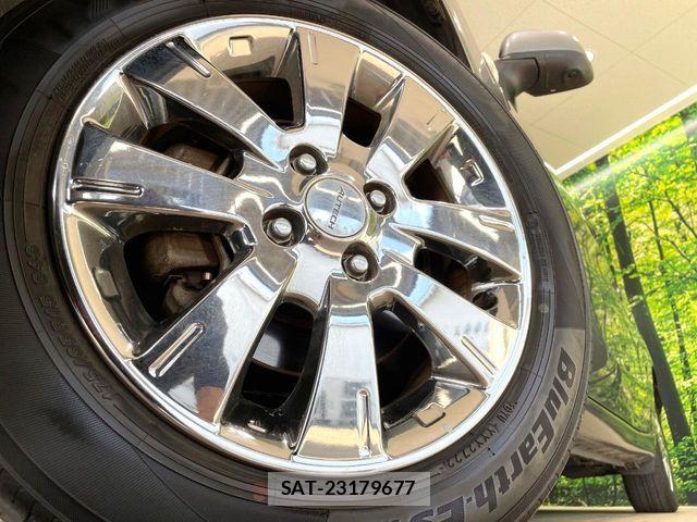 Nissan NOTE 2013-01 7329061-12