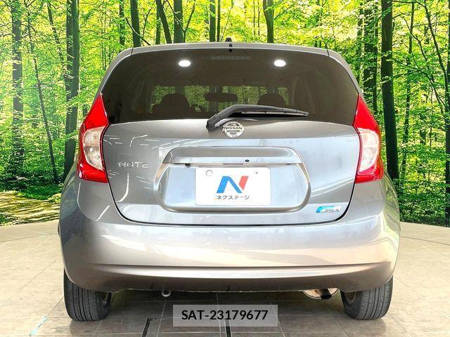 Nissan NOTE 2013-01 7329061-14